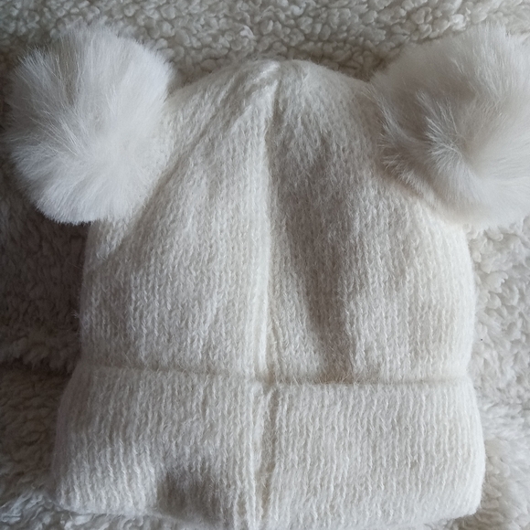 NEW Sanrio's PomPom Embroidered Hello Kitty Knit Beanie w/Fleece Lining - Picture 6 of 8